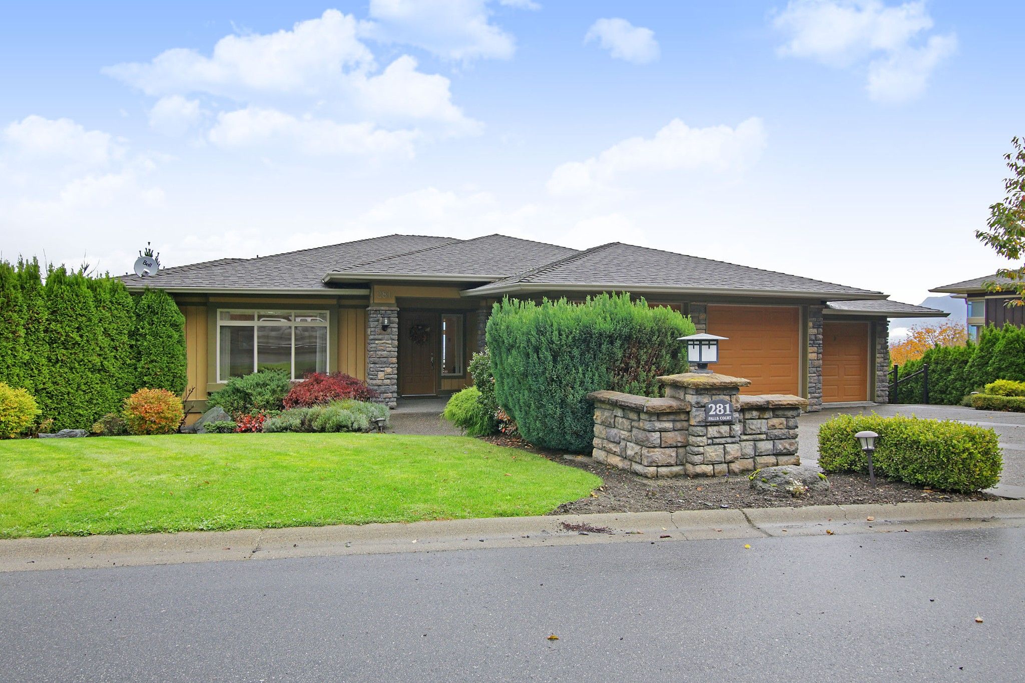 We have sold a property at 281 51075 FALLS CRT in Chilliwack